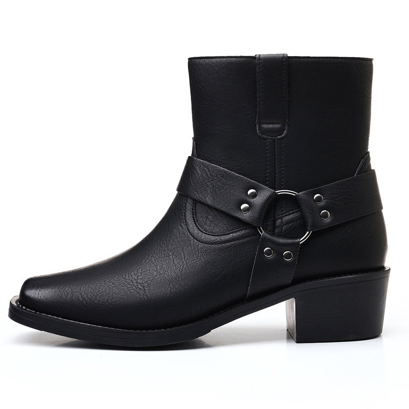 High-top, chunky-heeled leather boots, fashionable men&
