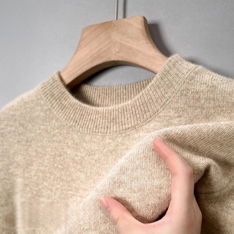Slim-Fitting Warm Solid Color Round Neck Knitwears