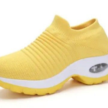 Mesh breathable shoes