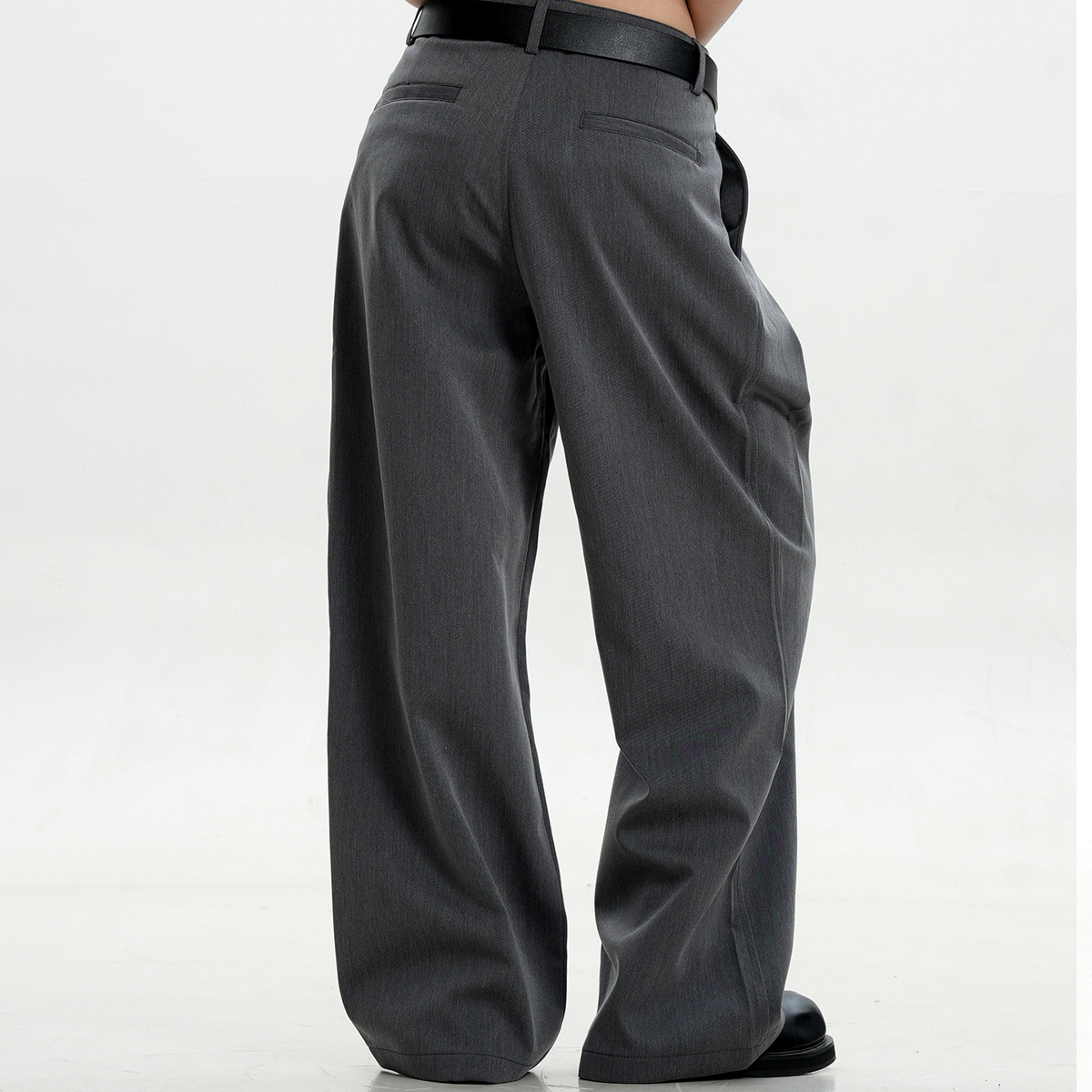 Wide-leg casual trousers