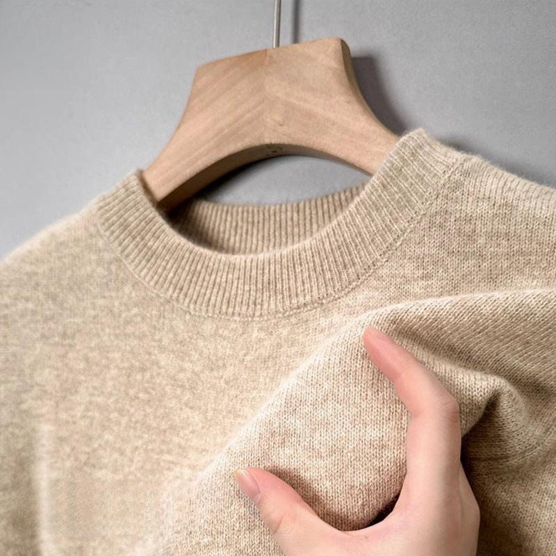 Slim-Fitting Warm Solid Color Round Neck Knitwears