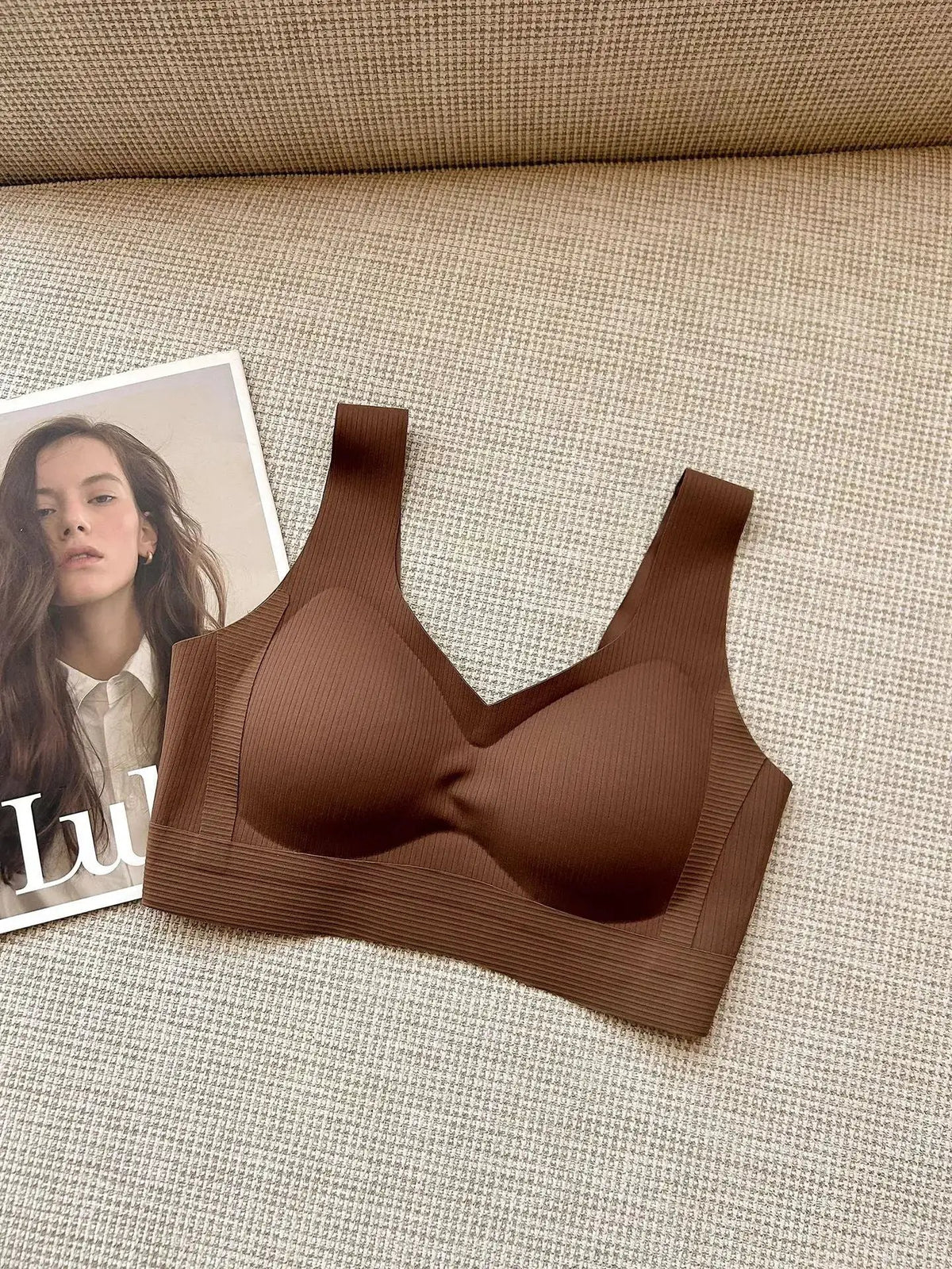 Seamless Underwear for Women with Small Busts, Thin Style, No Underwire, Fixed, No Empty Cup, Outward Expansion, Anti-Gravity Bra, Anti-Sagging by Dropshipman