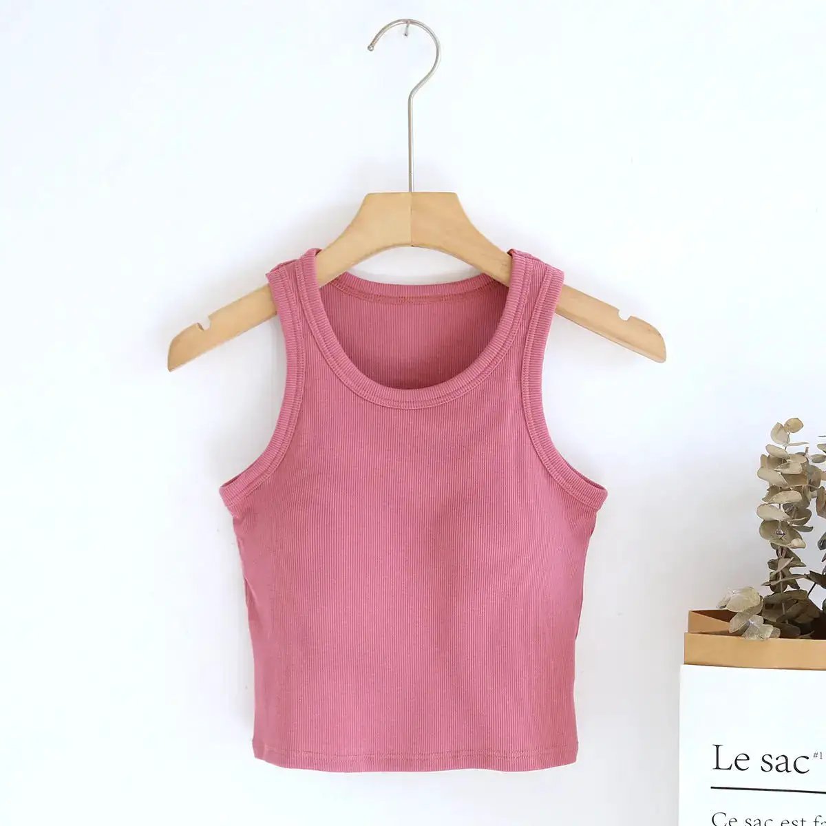 Short vest with chest pad women&