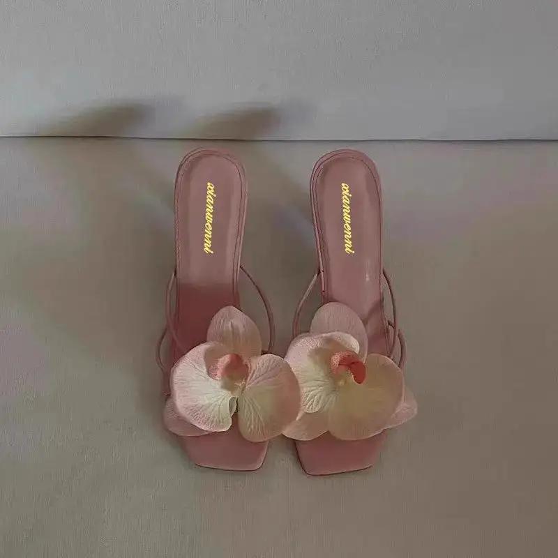 Trendy Travel Beach Sandals European and American Style 2026 New Floral Decoration Thong High-Heeled Sandals for Women Summer Outdoor Wear Fashion by Dropshipman