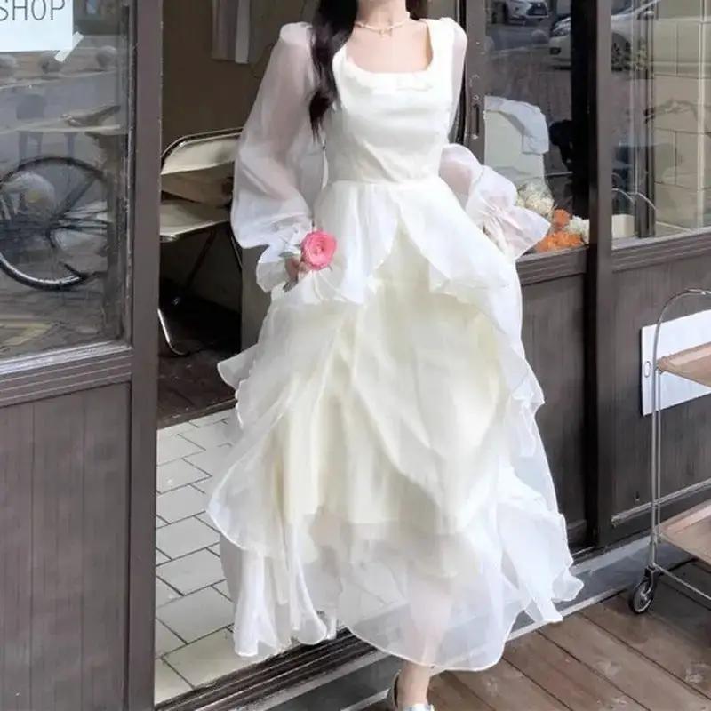 Fugitive Princess Dress 2023 New Summer Light Wedding Dress Design Sense Tight Waist French First Love Gentle White Moonlight dress by Dropshipman