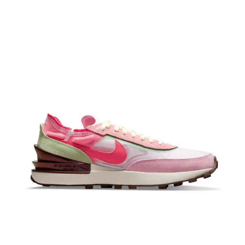 Nike Waffle One &