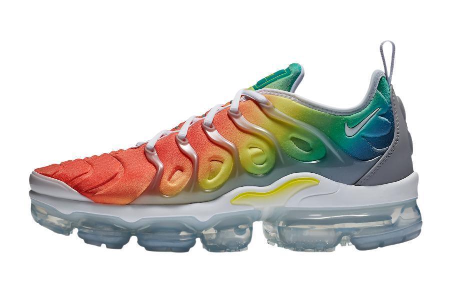 Nike Air VaporMax Plus &