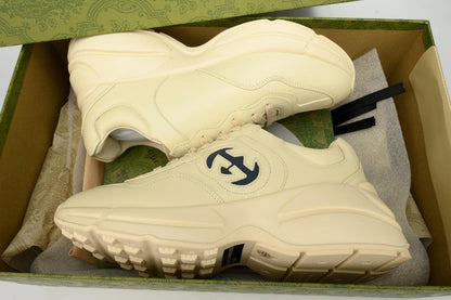 Gucci &
