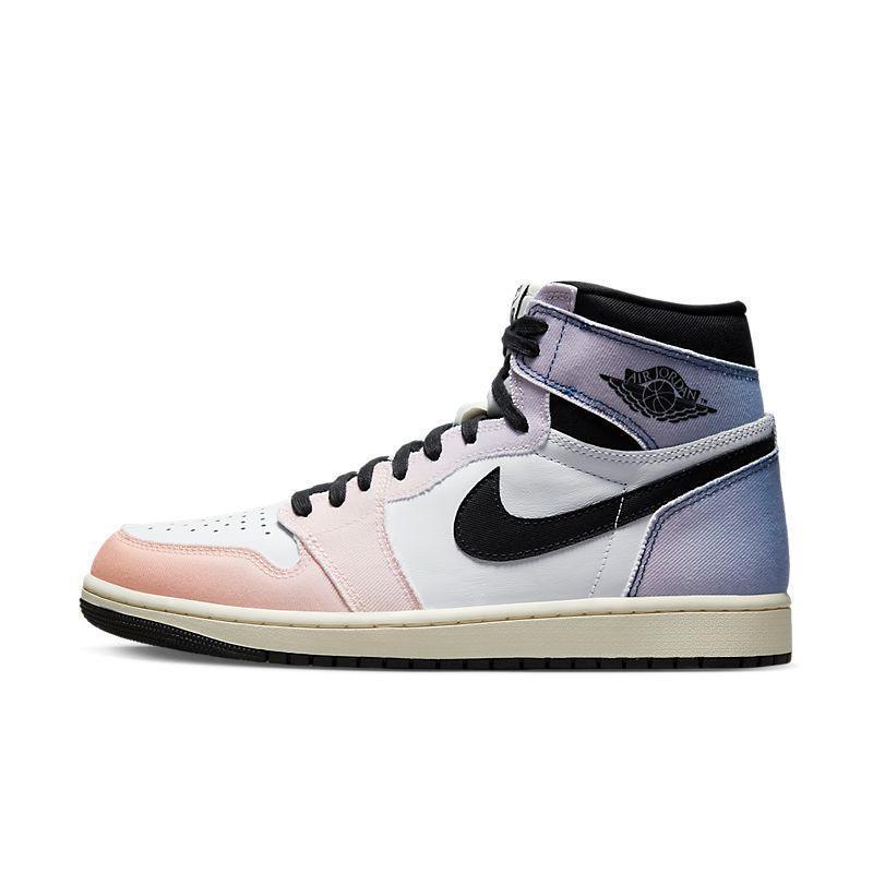 Air Jordan 1 Retro High OG &