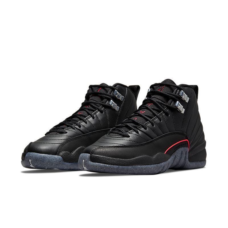 Air Jordan Retro 12 &