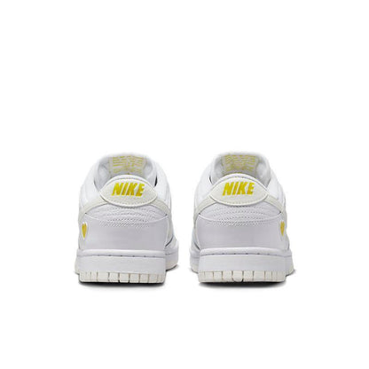 Nike Dunk Low &