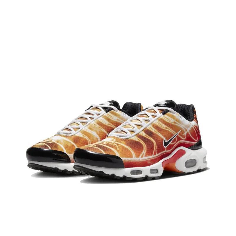 Nike Air Max Plus &