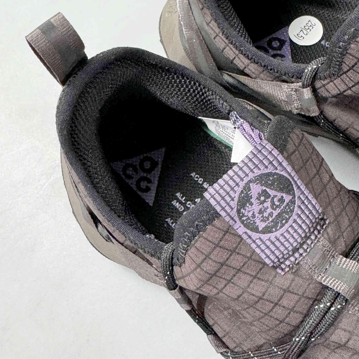 Nike ACG Mountain Fly Low &