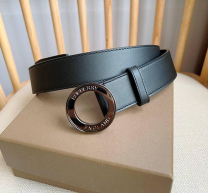 Burberry Leather Vintage Belt &
