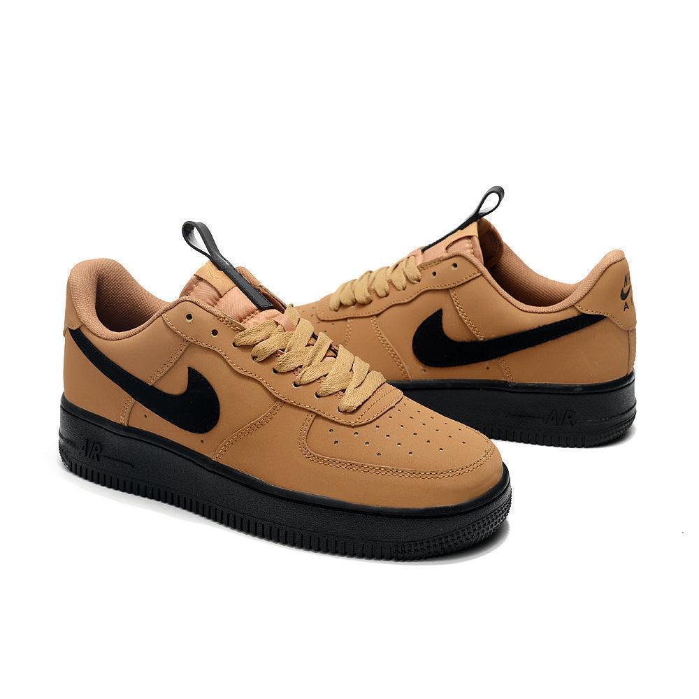 Nike Air Force 1 &