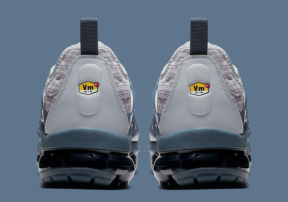 Nike Air VaporMax Plus &