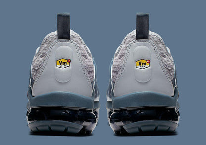 Nike Air VaporMax Plus &