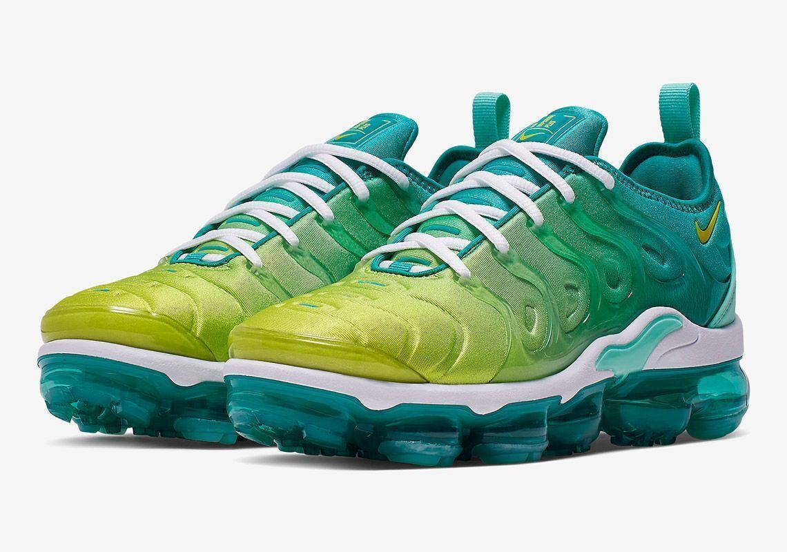 Nike Air VaporMax Plus &