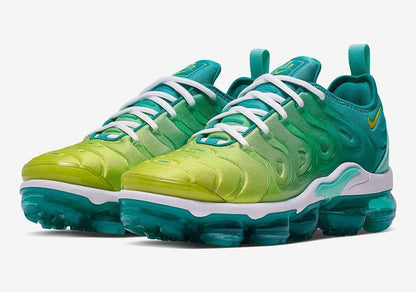 Nike Air VaporMax Plus &