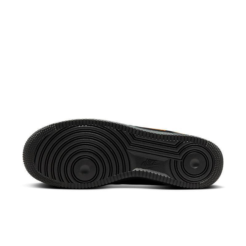 Nike Air Force 1 &