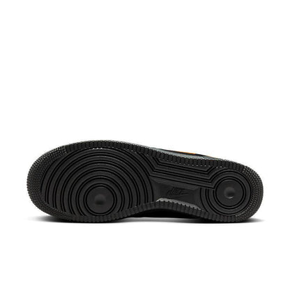 Nike Air Force 1 &