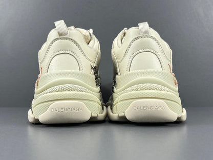 BALENCIAGA TRIPLE S SNEAKER