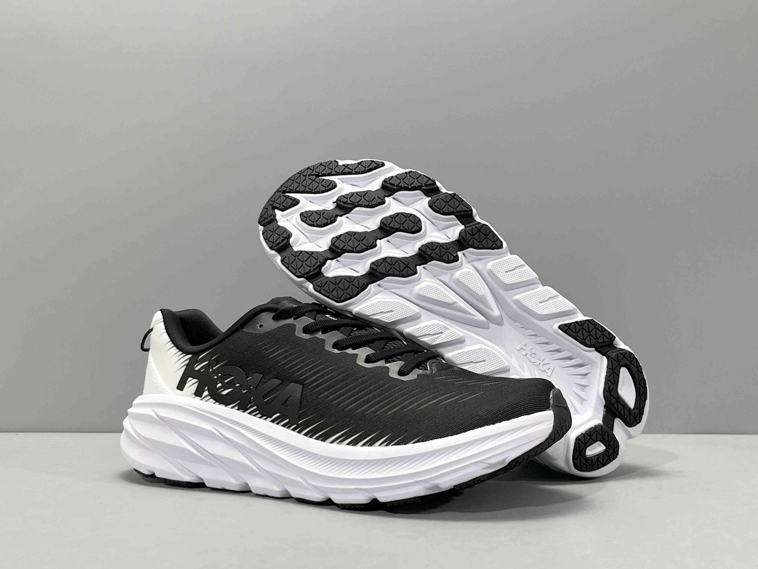 Hoka One One Rincon 3 &