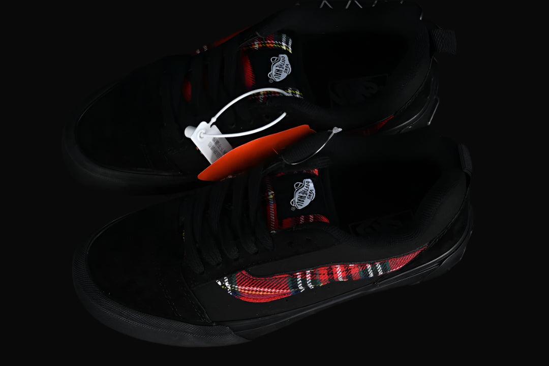Vans Classics Knu Skool &