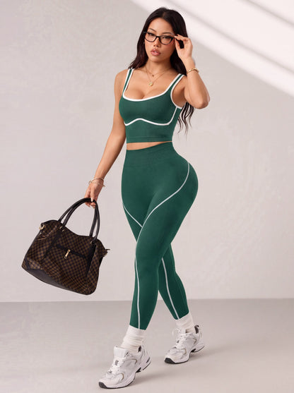 Seamless yoga workout suit
