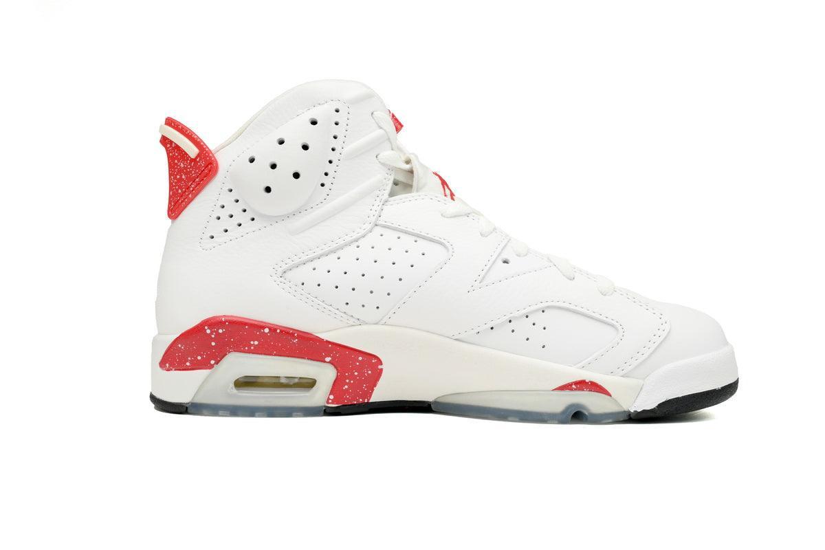Air Jordan 6 Retro &