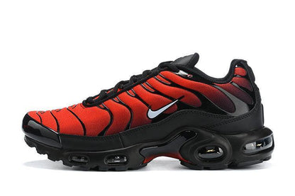 Nike Air Max Plus &