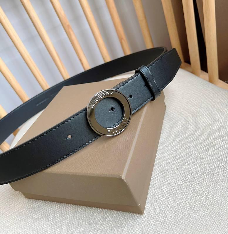 Burberry Leather Vintage Belt &