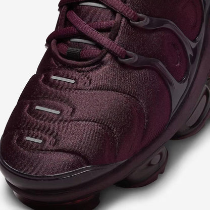 Nike Air VaporMax Plus &