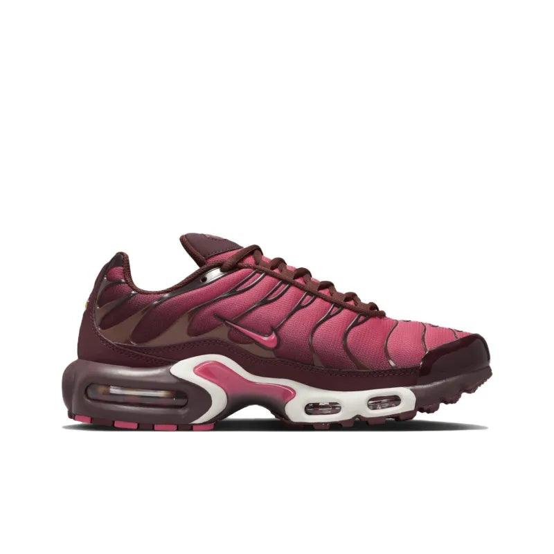 Nike Air Max Plus &