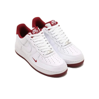 Nike Air Force 1 Low &