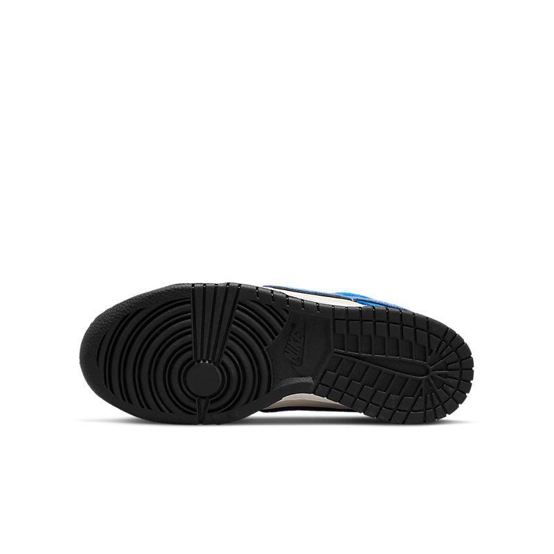 Nike Dunk Low &