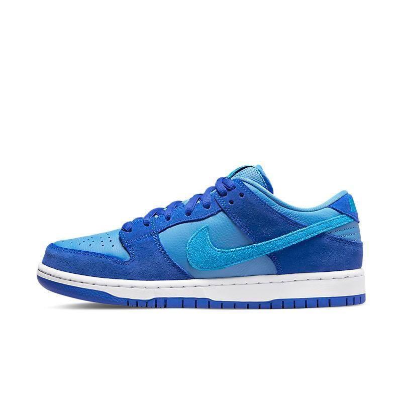 Nike SB Dunk Low &