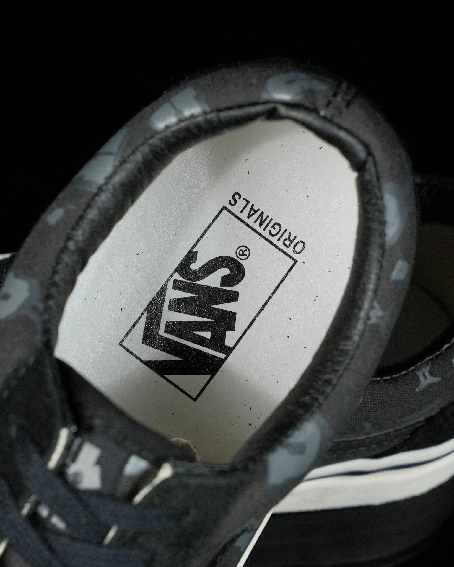 UNDEFEATED X VANS OG OLD SKOOL LX - &