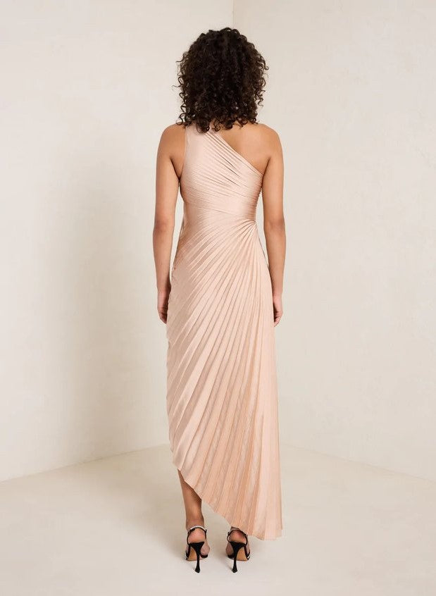 Damenbekleidung schulterfreies, plissiertes Satin-Sonnenkleid