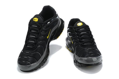 Nike Air Max Plus &