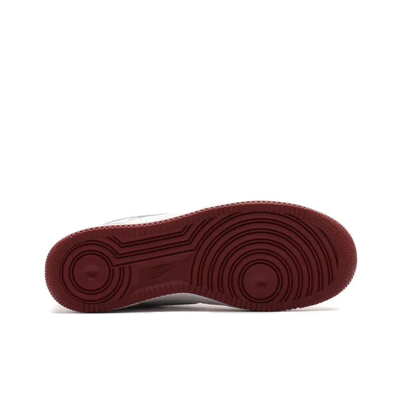 Nike Air Force 1 Low &