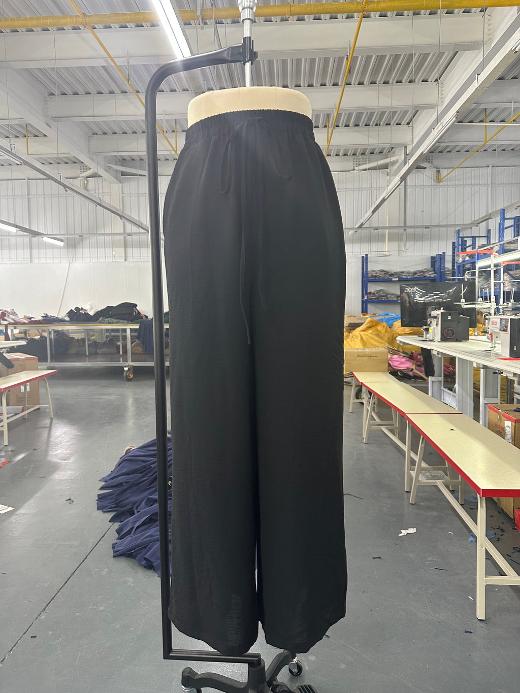Damenbekleidung Frühling Sommer Einfarbige Mop-Hose mit weitem Bein Freizeit-Hose