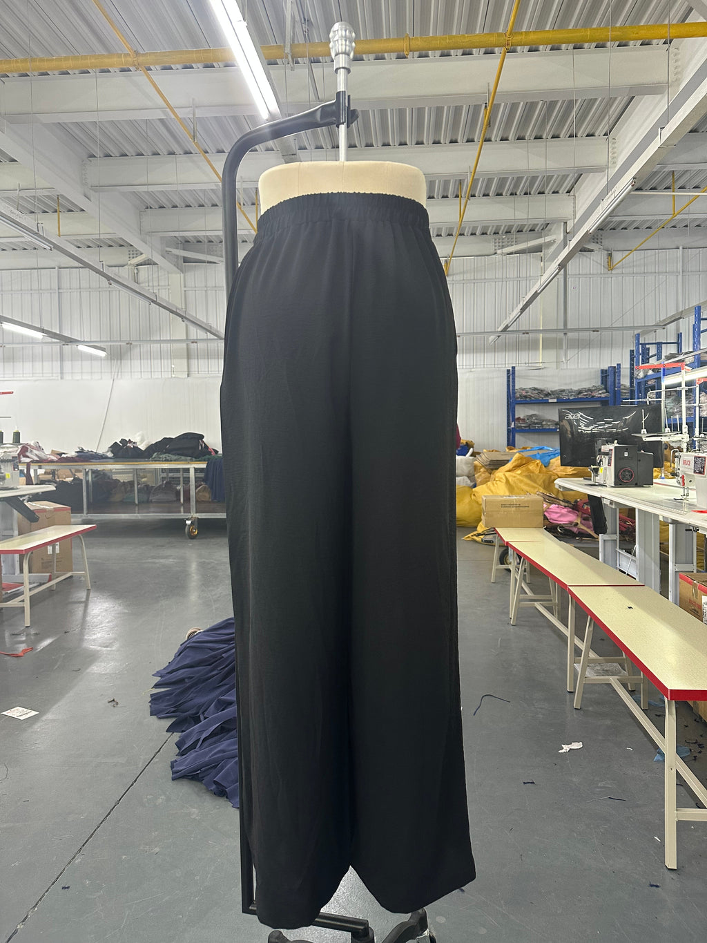 Damenbekleidung Frühling Sommer Einfarbige Mop-Hose mit weitem Bein Freizeit-Hose