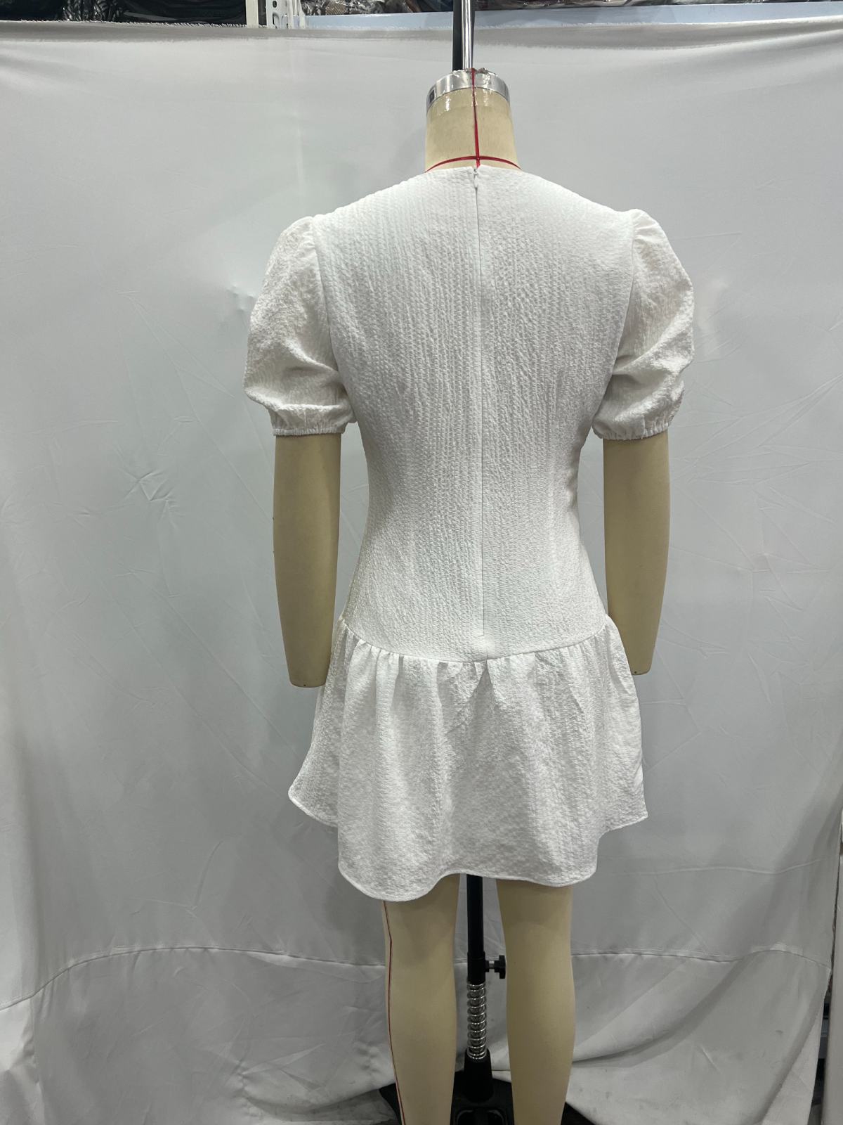 Sommer Aushöhlen Ausgeschnitten Bestickt Mittellanges Rüschenkleid Weiß Rüschen Damen