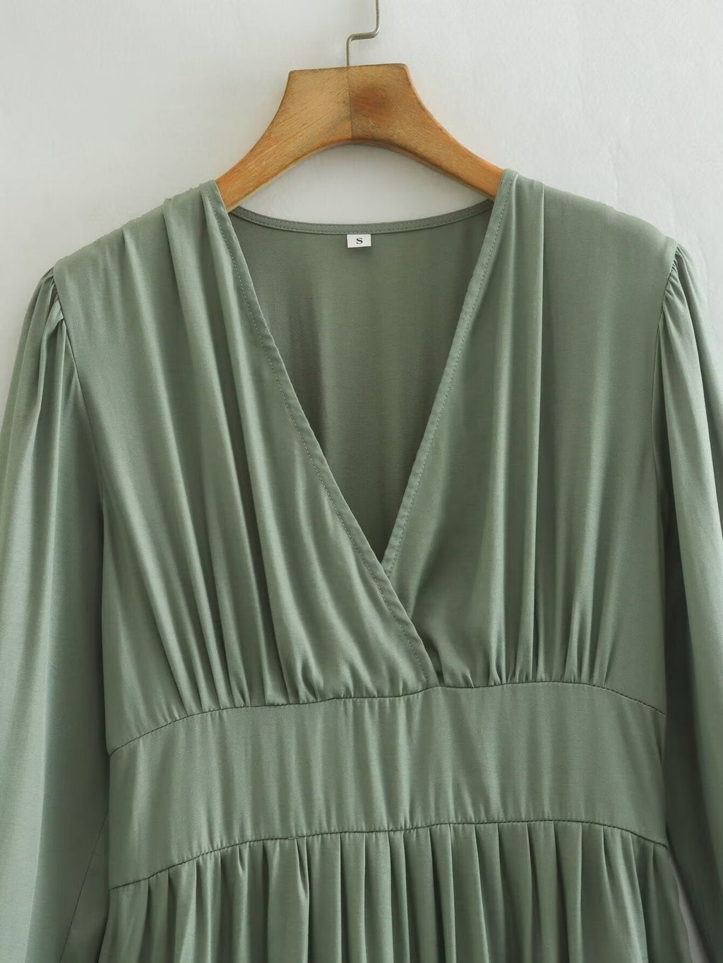 Spring Women Clothing Army Green Long Sleeve Pleated Dress