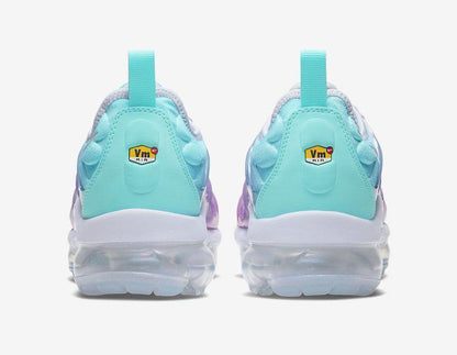 Nike Air VaporMax Plus &