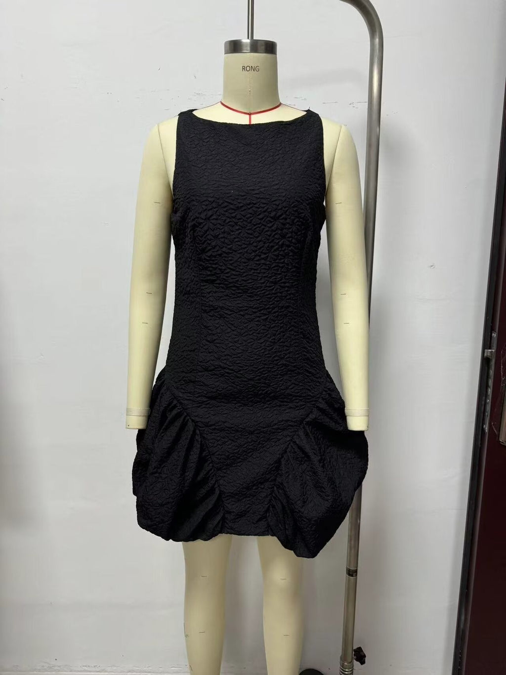 Women French Waist Display Wide Swing Short Sleeveless Dress Puffy dress