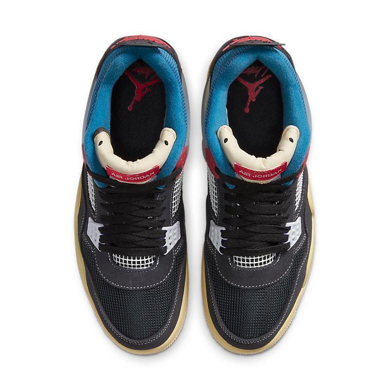 Air Jordan 4 Retro &