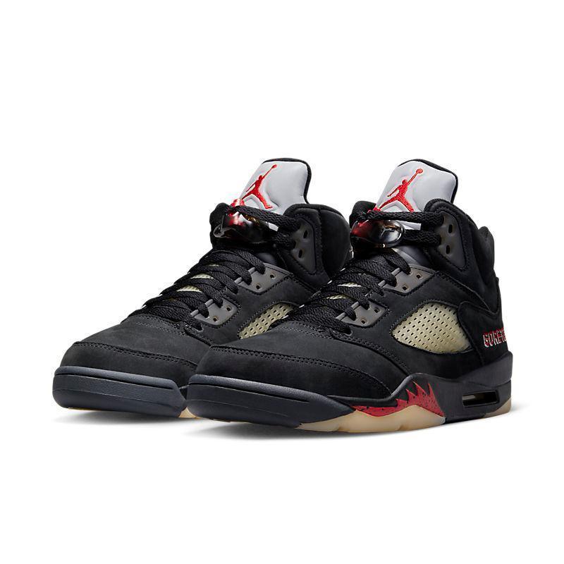 Air Jordan 5 Retro &