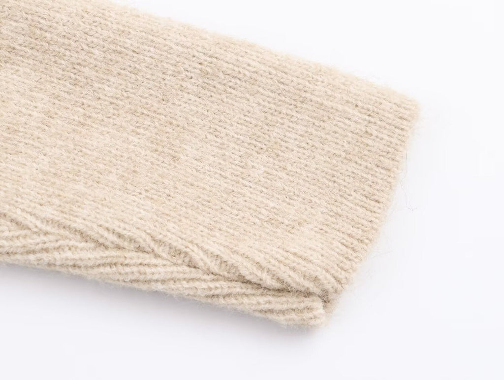 Unregelmäßiger asymmetrischer Rollkragenpullover Damen Winter Flauschiger Naht-Strickpullover Lockeres Oberteil